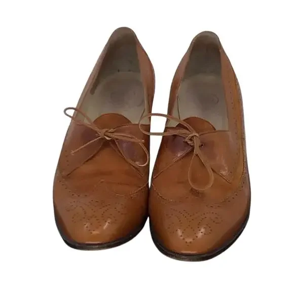 Los Pequenos Suizos Espana Womens Size 8.5 Brown Leather Wingtip Brogue Heels - Picture 3 of 10